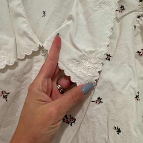 K1. Levi’s Royce Embroidered Floral White Large Collar Puff Sleeve Top Blouse - Picture 5 of 10